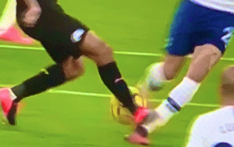 Raheem-Sterling-foul-on-Dele-Alli