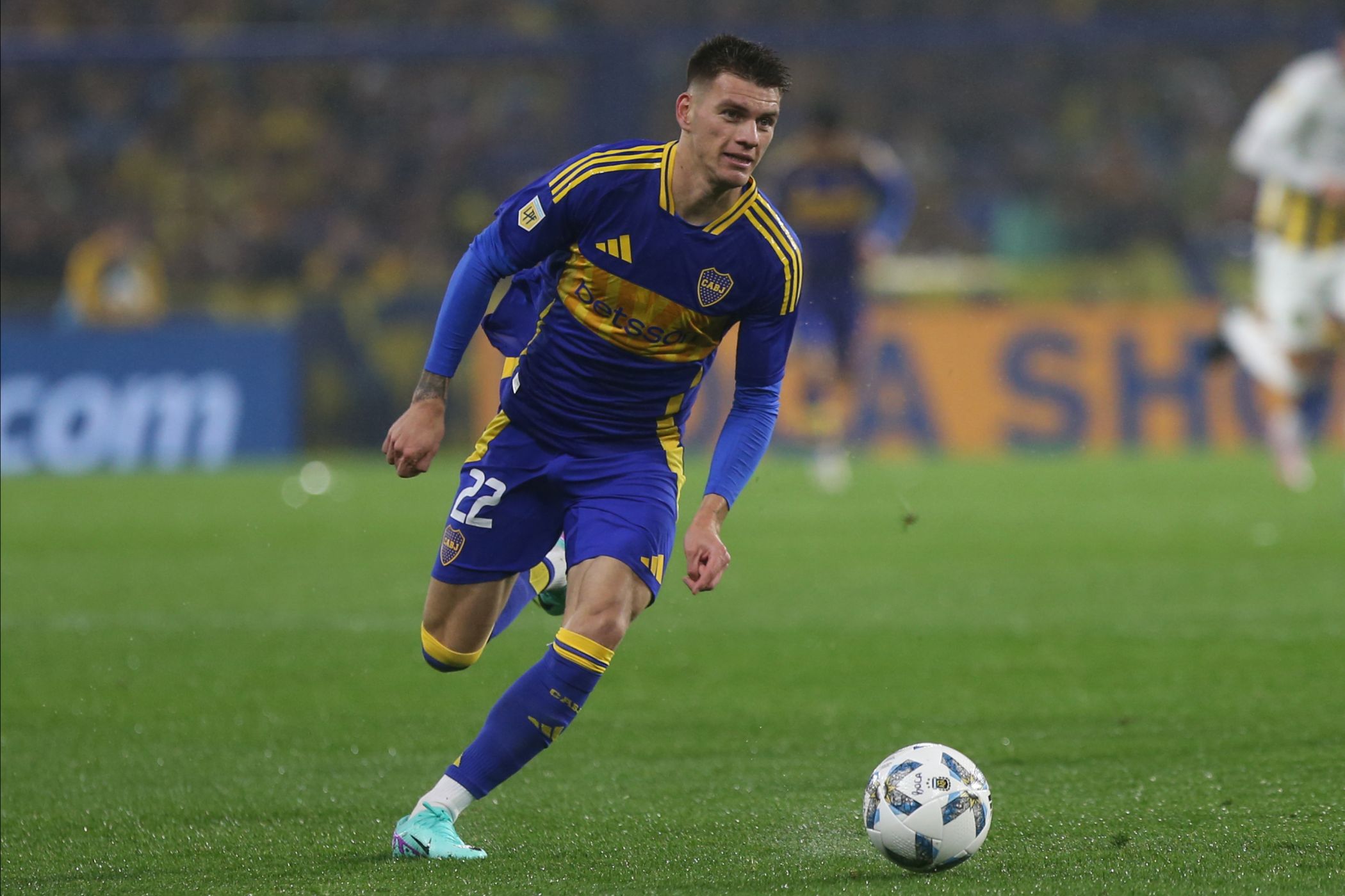 Tottenham want to sign Kevin Zenon.