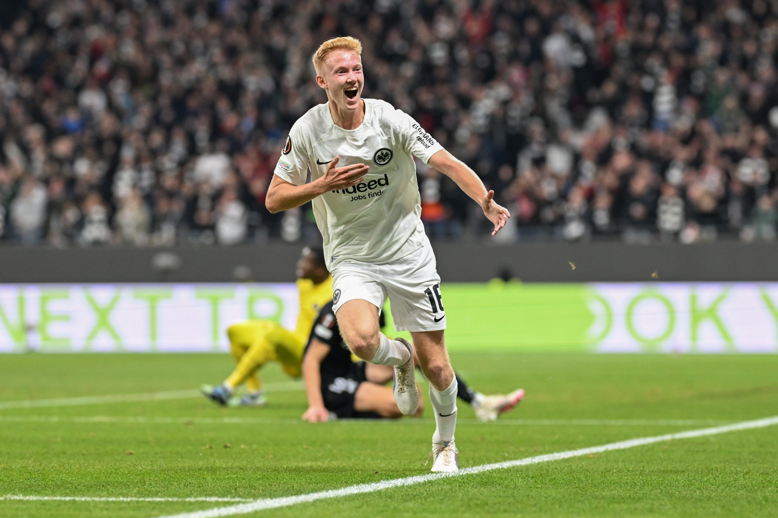 Tottenham want to sign Hugo Larsson.