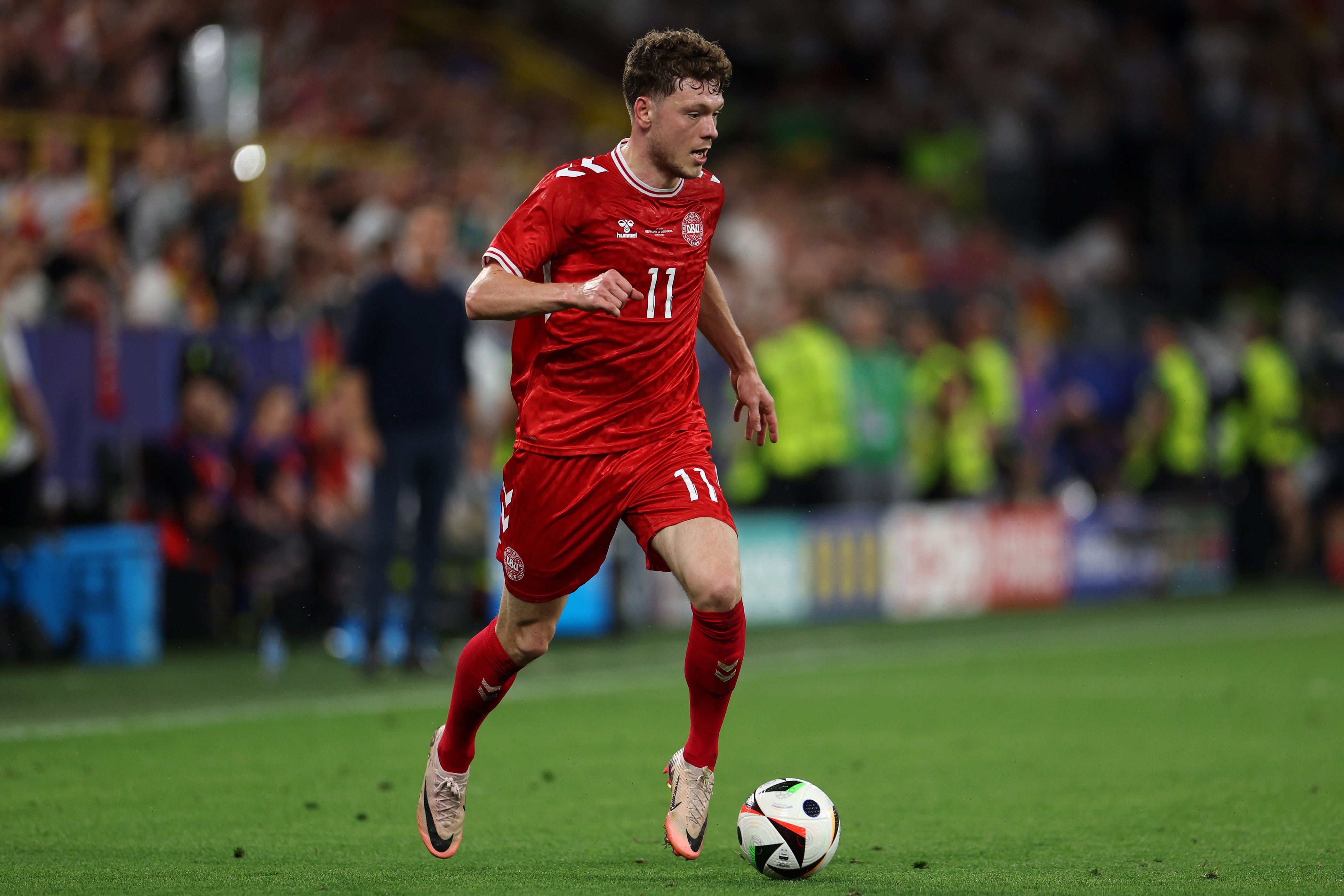 Tottenham keeping tabs on Andreas Skov Olsen