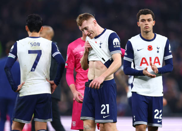Tottenham players after Ipswich defeat