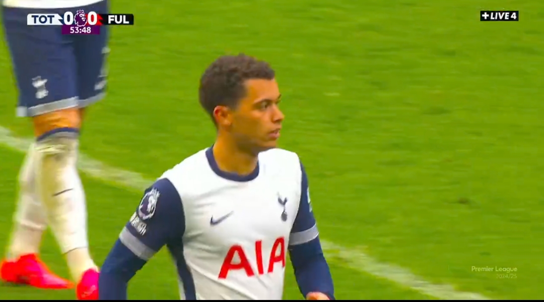 Timo Werner provides Brennan Johnson with assist