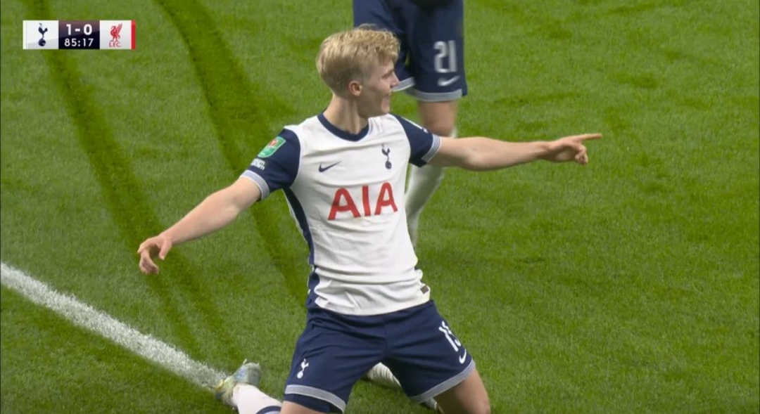Tottenham youngster Lucas Bergvall celebrates winner vs Liverpool