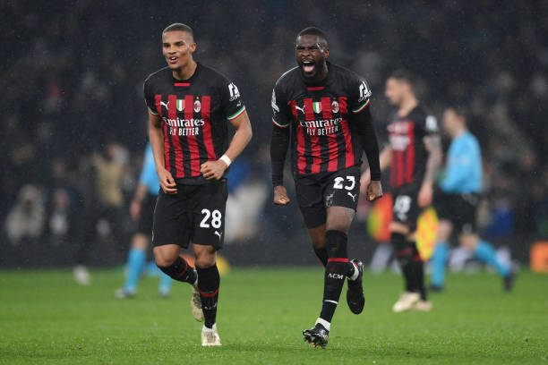 Fikayo Tomori in action for AC Milan