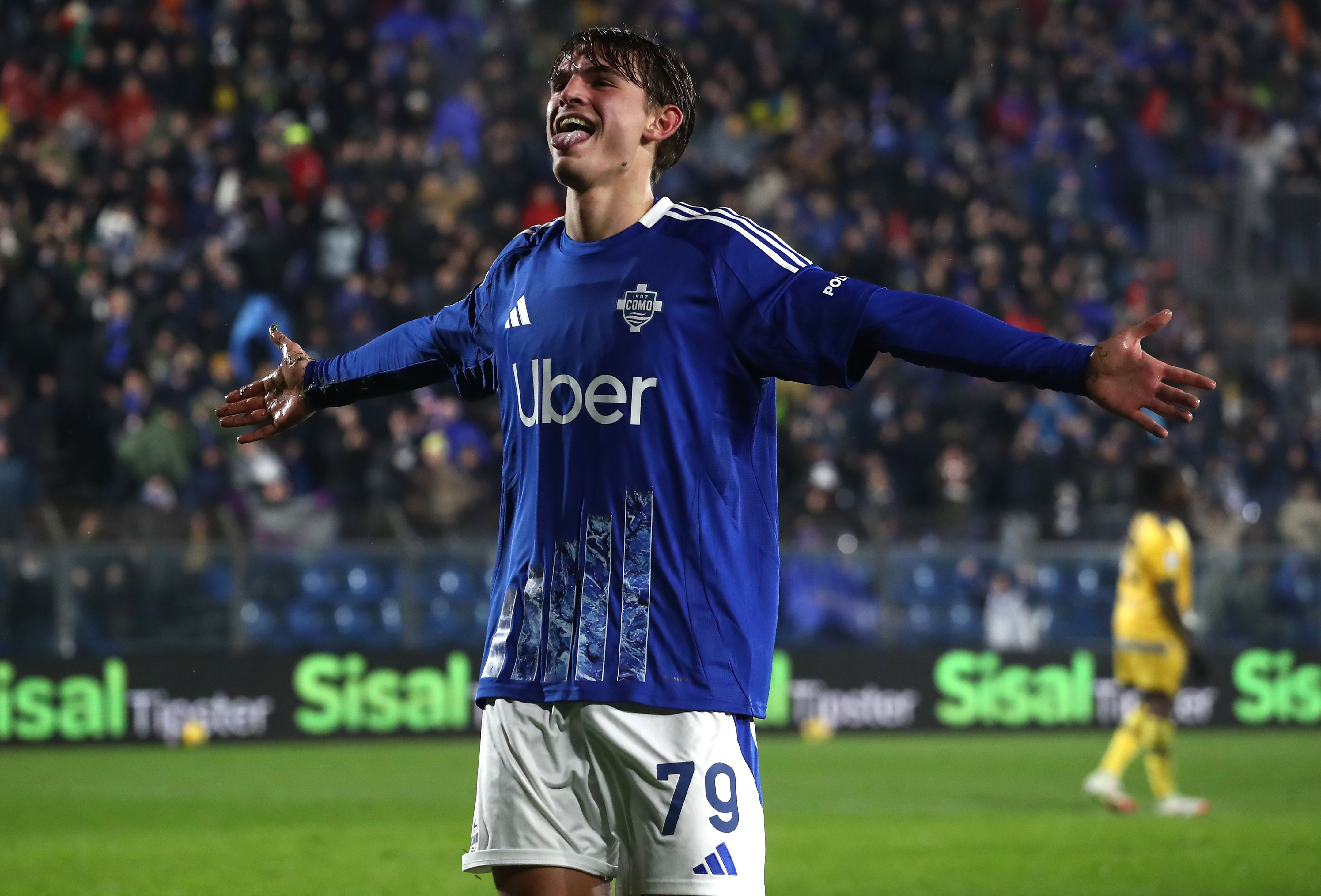Nico Paz celebrates scoring a goal