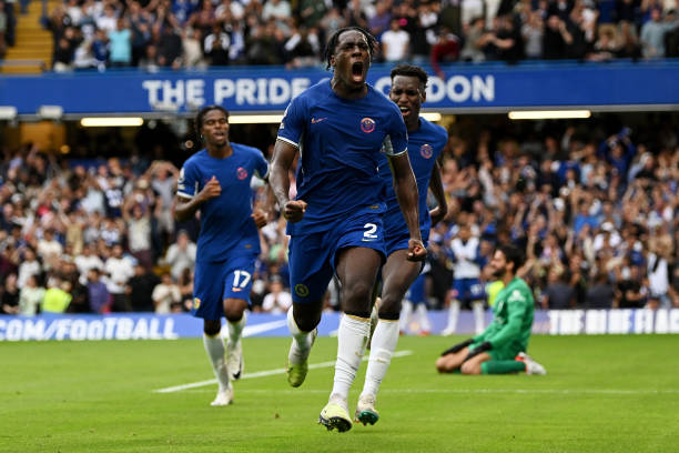 Axel Disasi in action for Chelsea 