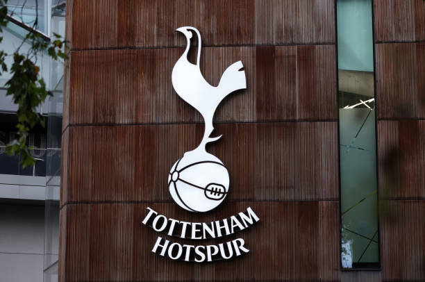 Tottenham crest