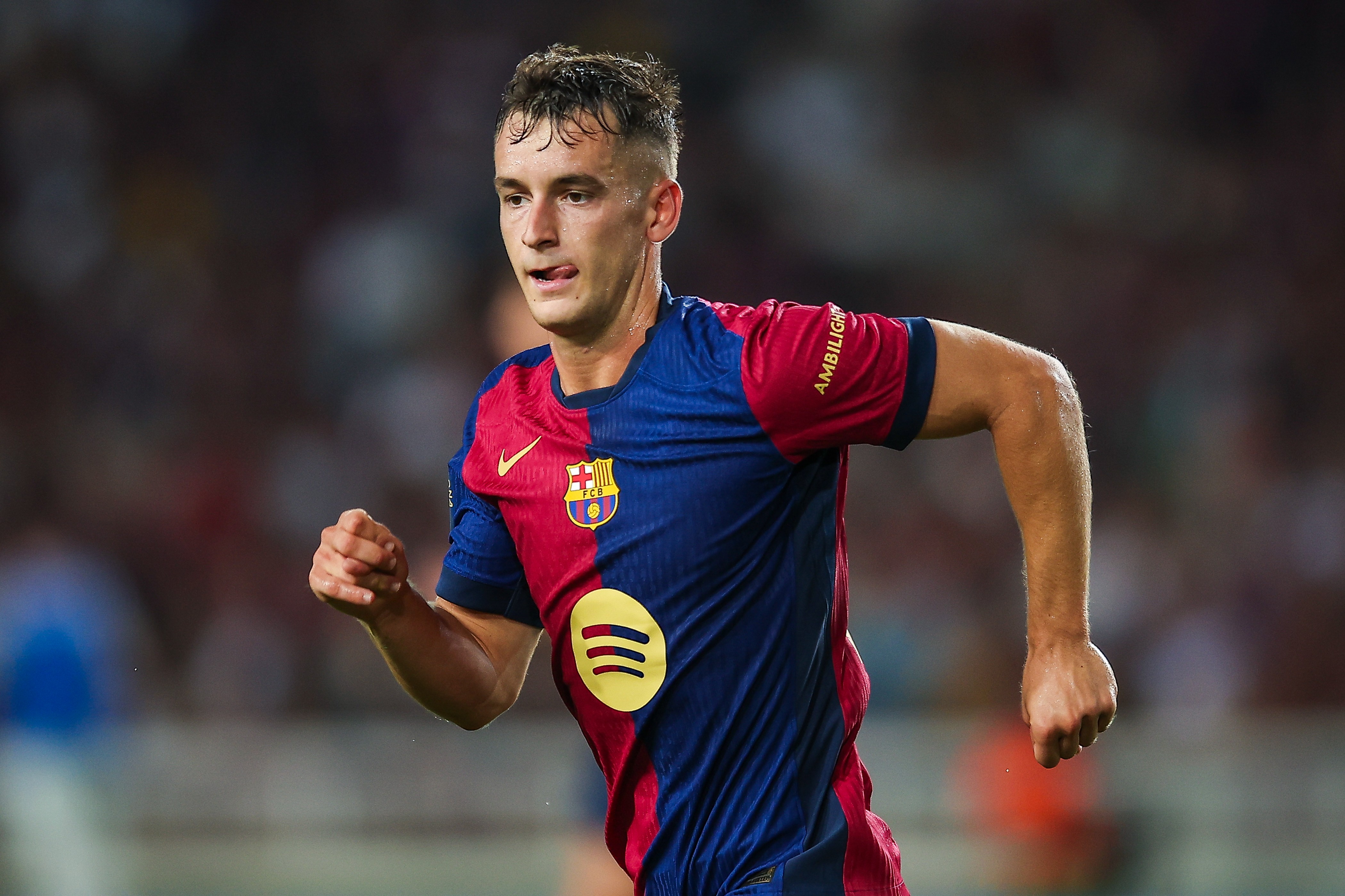 Marc Casado of FC Barcelona looks on during