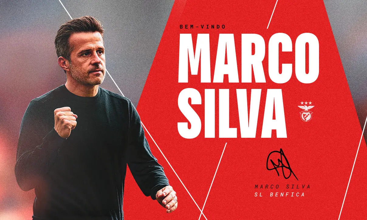 Marco Silva celebrating welcome to SL Benfica with logo and his signature.